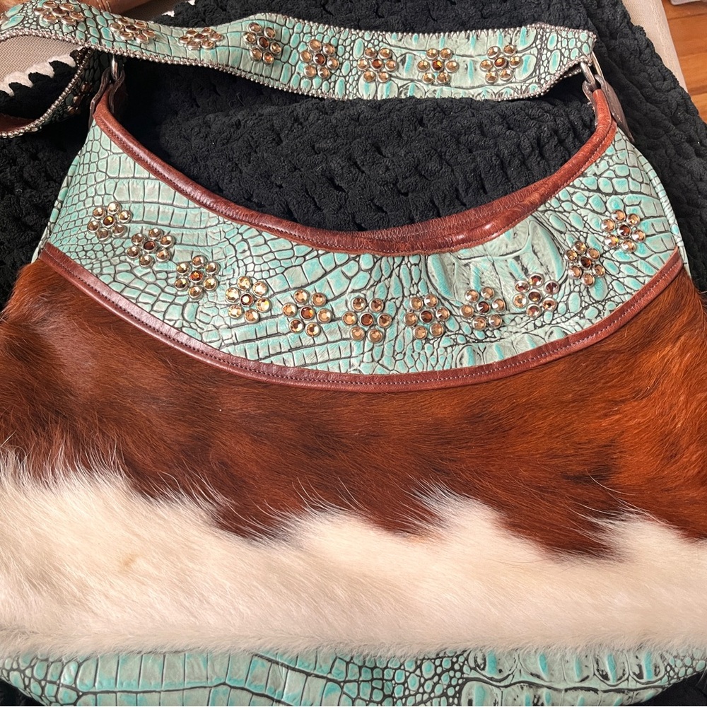 Kurt Men Turquoise and Brown Women's Shoulder Bag